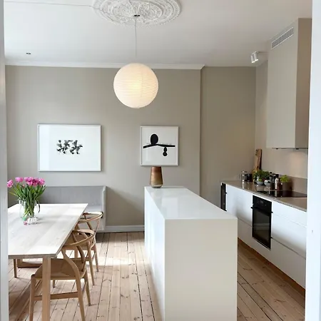 Apartman Right In The Heart Of The City!